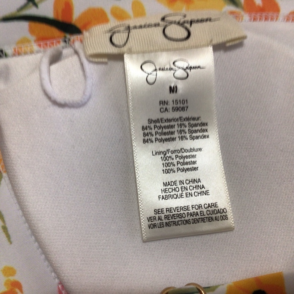 NWOT Jessica Simpson Multi Color Floral Bikini Swim Top M - Picture 3 of 4